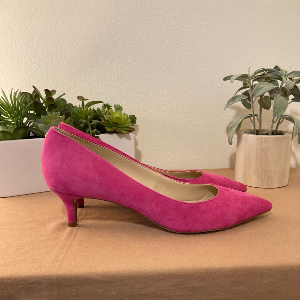 Sam Edelman hot pink suede kitten heel, size 10
